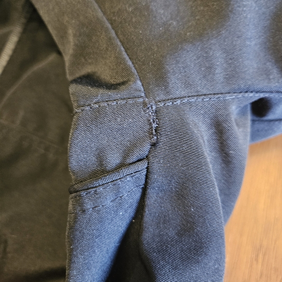 Guess Bomber Jacket - Picture 11 of 11